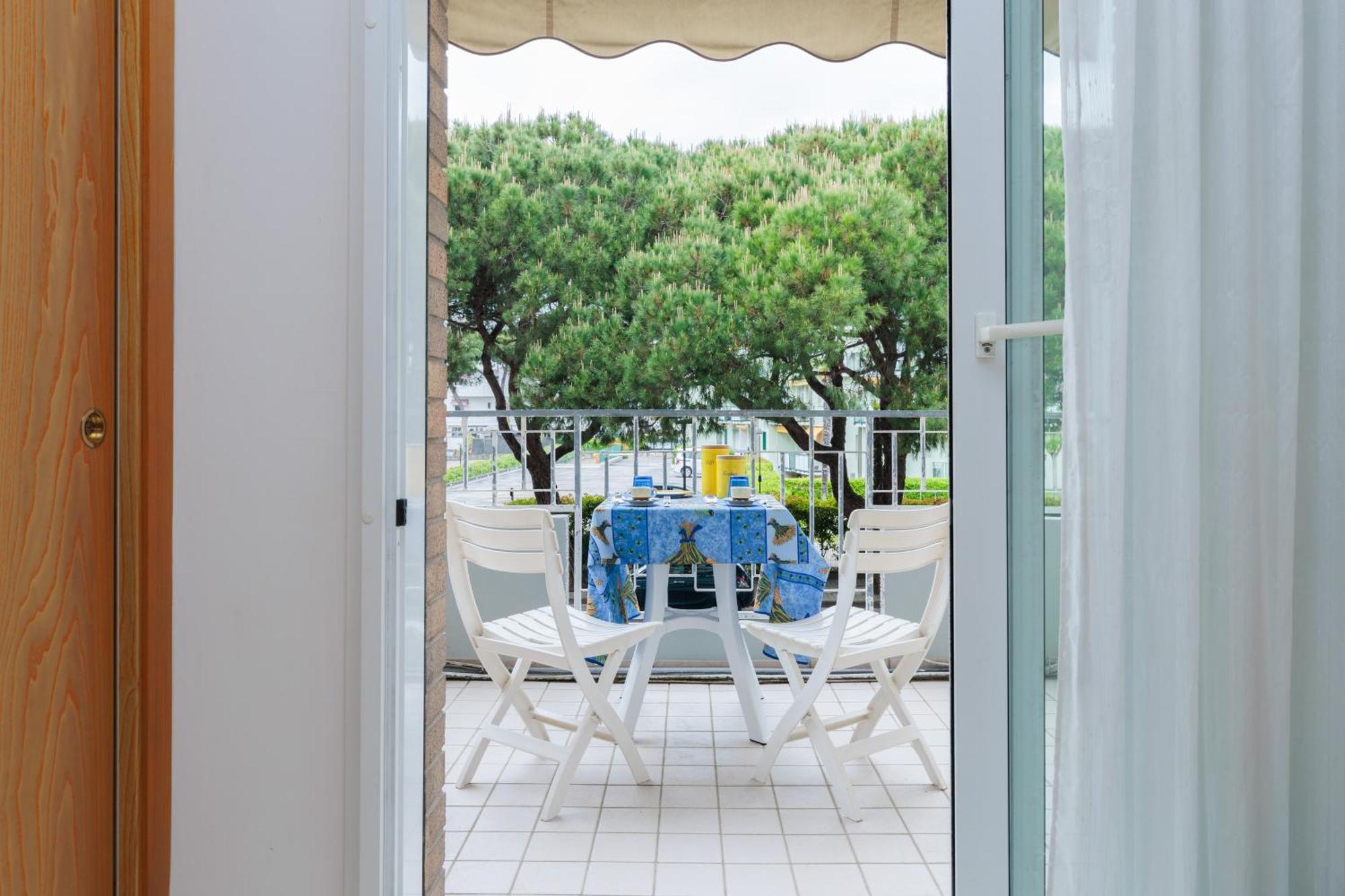 Jesolo Beach! Fronte Mare - Piscina Park E Posto Spiaggia Inclusi Extérieur photo